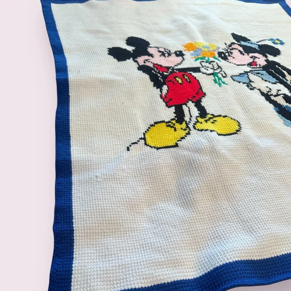 Vintage Handmade Mickey & Minnie Mouse Crochet Knit Blanket Throw Decor 40 x 47" - Picture 2 of 11